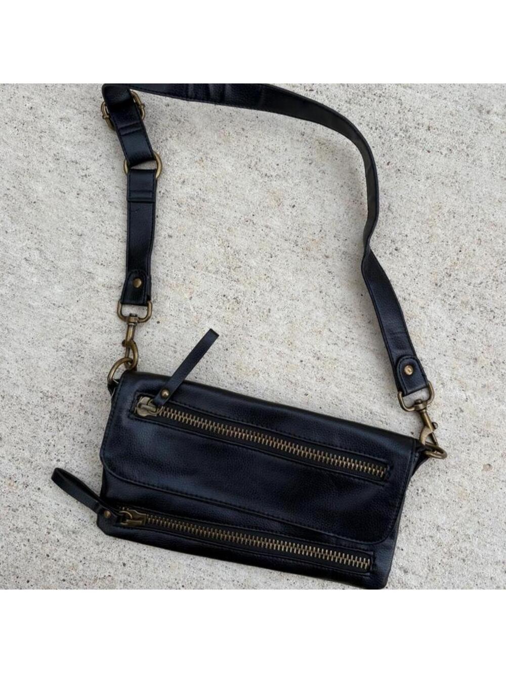American Eagle Women's Black Bag